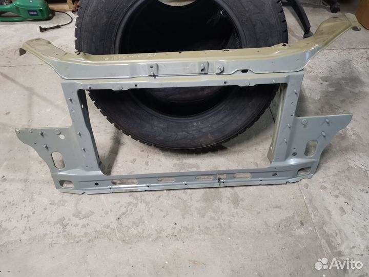 Рамка радиатора гранта фл