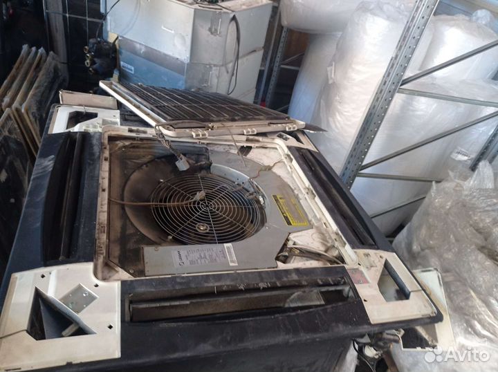 Фанкойл кассетный четырехпоточный Lessar