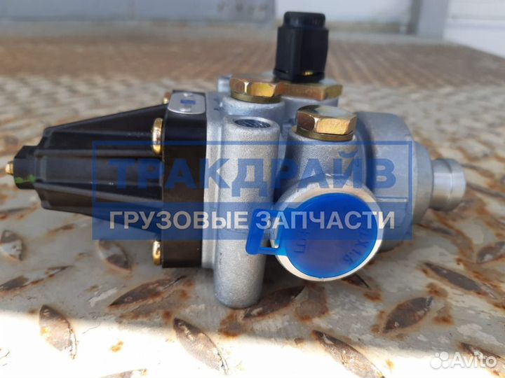 Кран регулятор давления компрессора 8,1 бар Ивеко Ман Мерседес для автомобилей Скания Рено