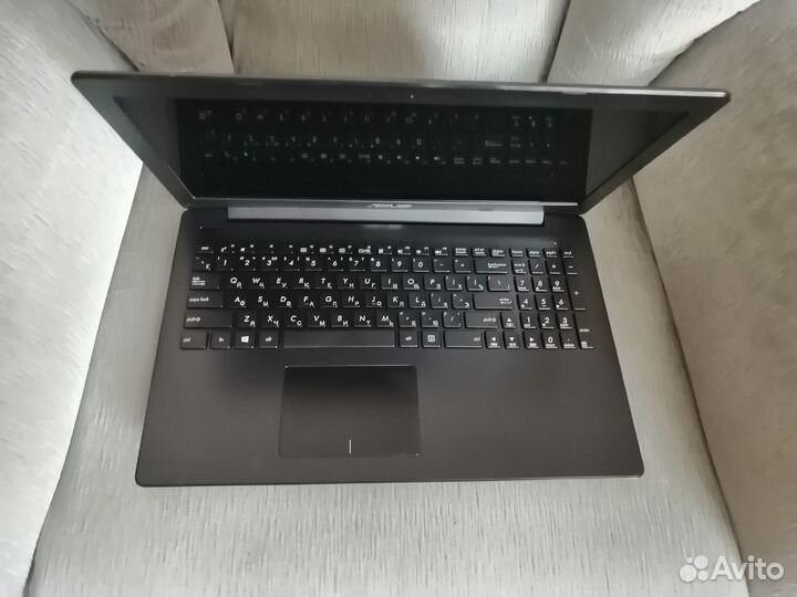 Продается ноутбук Asus SSD 500 gB озу 8 gB