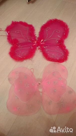 Крылья бабочки розовые