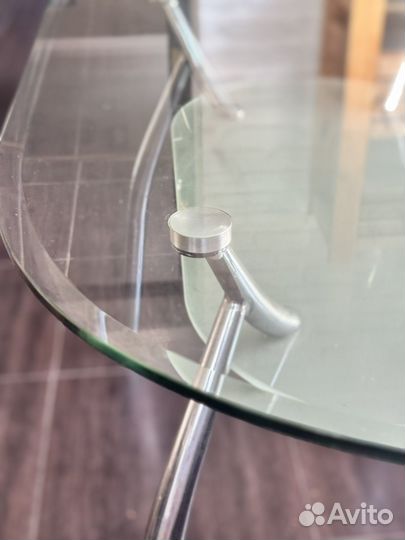 Стол стеклянный