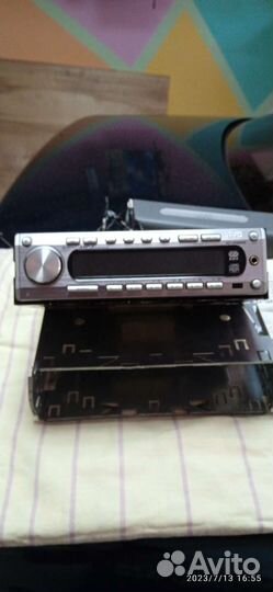 Автомагнитола JVC