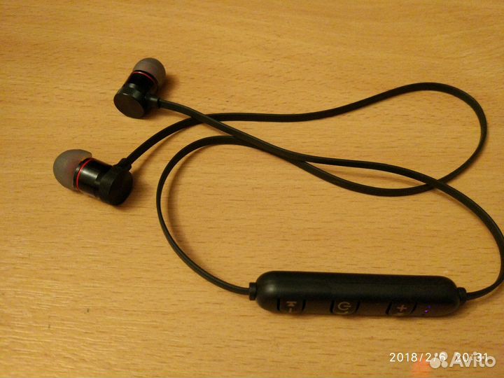 Беспроводные Bluetooth наушники