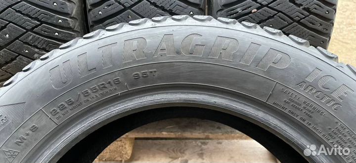 Goodyear Ultragrip Ice Arctic 225/55 R16