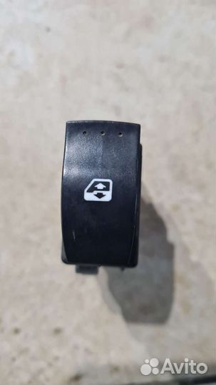 Кнопка стеклоподъемника Меган 2