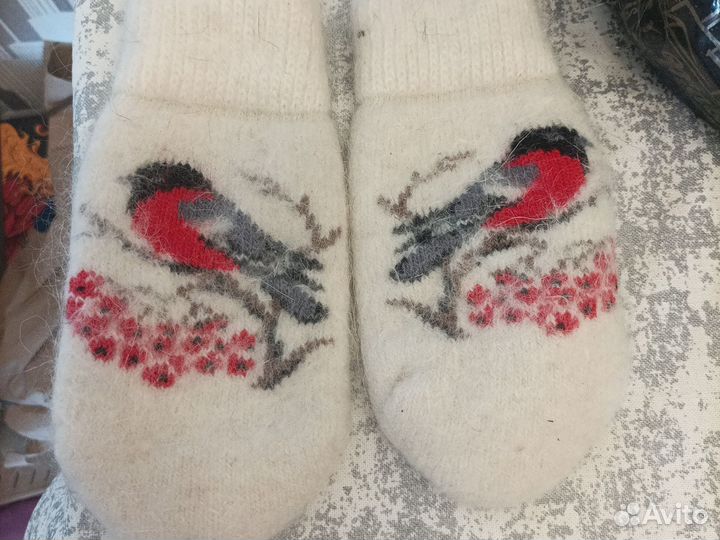 Варежки женские теплые снегири