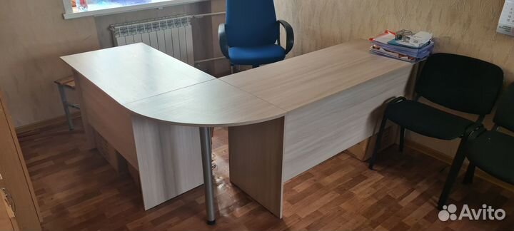 Стол руководителя, офисный
