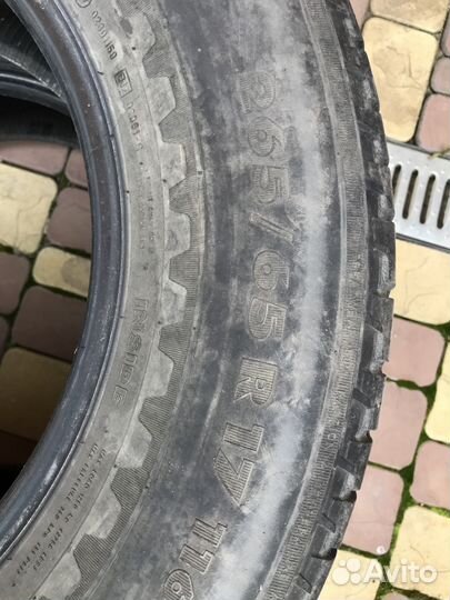 Bridgestone Blizzak Revo1 265/65 R17