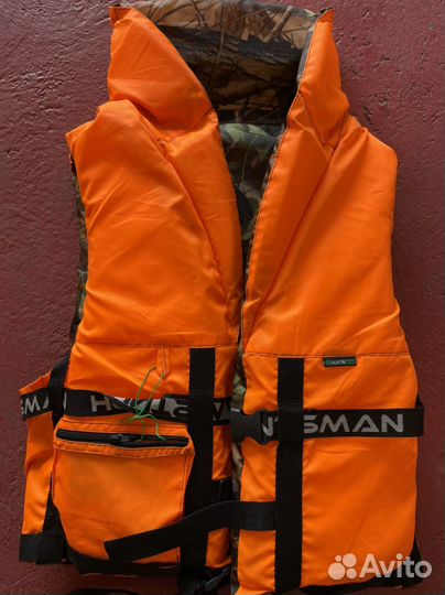 Спасательный жилет