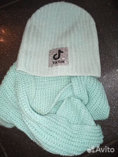 Комплект шапка и снуд для девочки