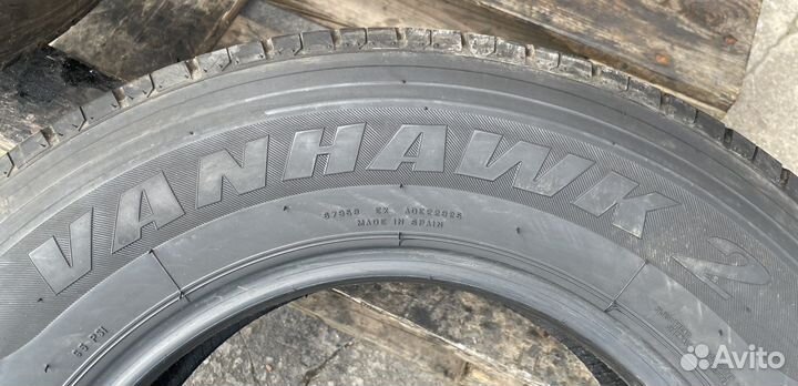 Firestone VanHawk 2 215/70 R15C