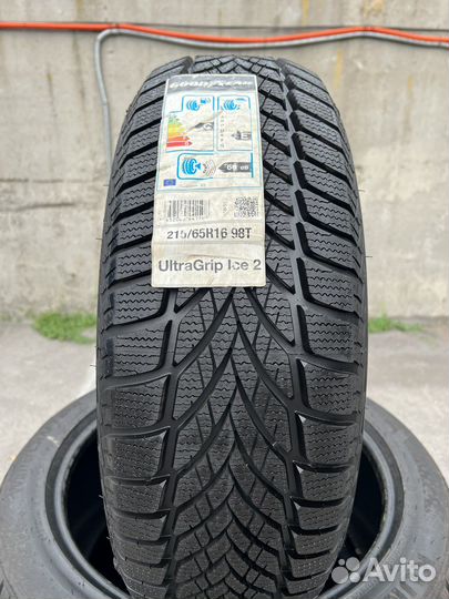 Goodyear UltraGrip Ice 2 215/65 R16 98T