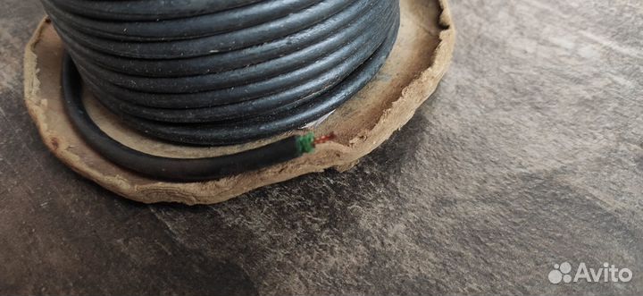 Древний аудио кабель Plymouth