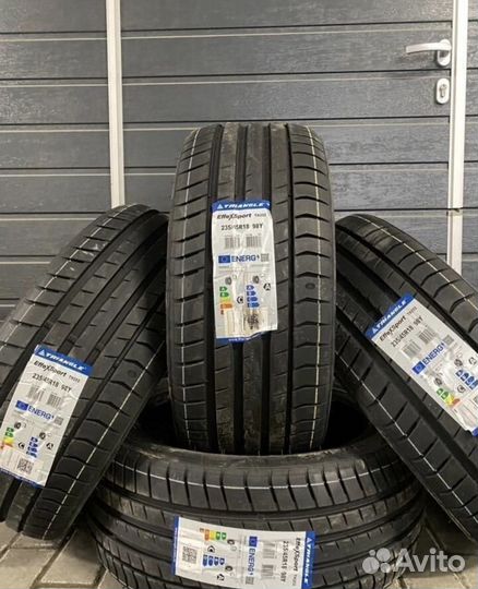 Triangle EffeXSport TH202 275/40 R19 105Y