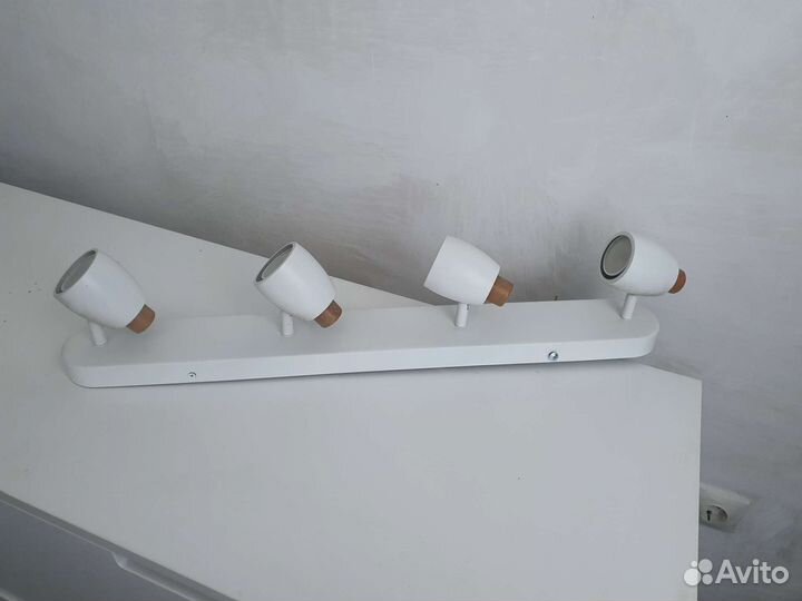 Светильник потолочный спот поворотный