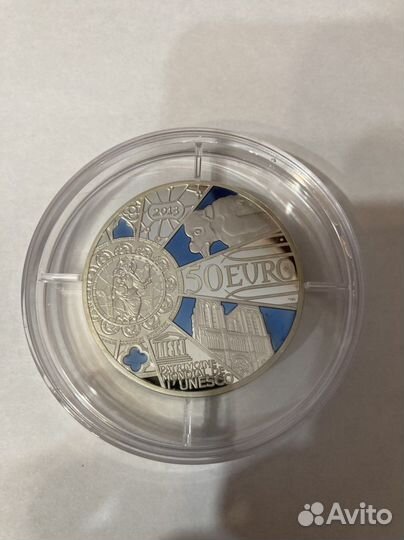 Монета « 850 лет Собору Парижской Богоматери»