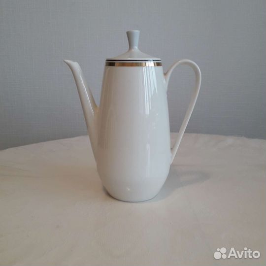 Кофейник-ГДР, чайник-Россия