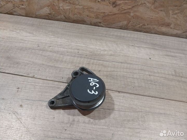 Натяжитель ремня кондиционера Audi A6 C5 Passat B5