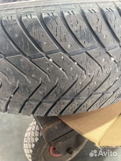 Yokohama Ice Guard IG65 215/65 R16