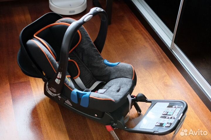Britax Romer Baby-Safe Plus II SHR с базой Isofix