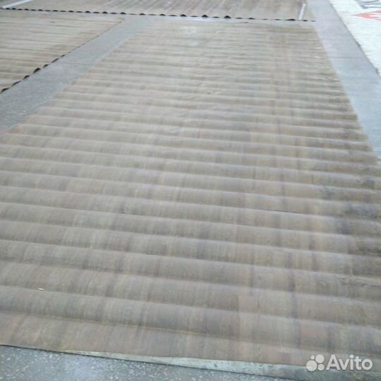 Продам линолеум б/У Большие размеры