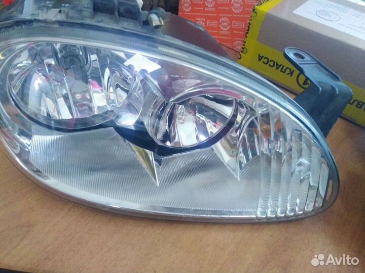 Фары волга газ 31105