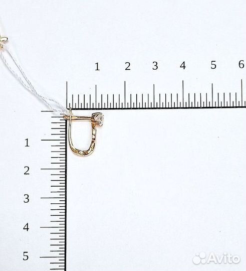 Серьги с синтетическим камнем Золото