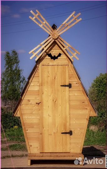 Дачный туалет деревянный KEY674