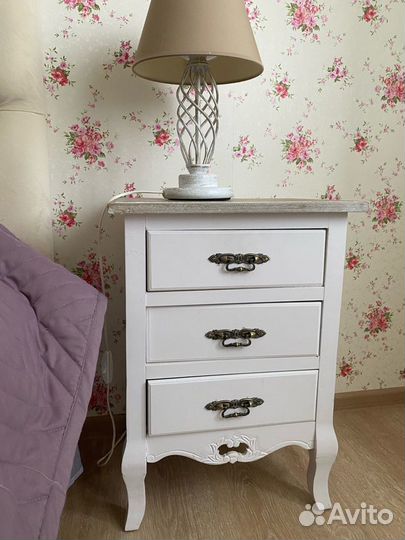Тумба прикроватная