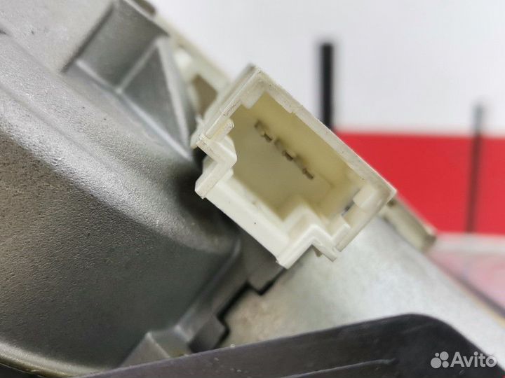 Моторчик заднего стеклоочистителя (дворника) Dacia