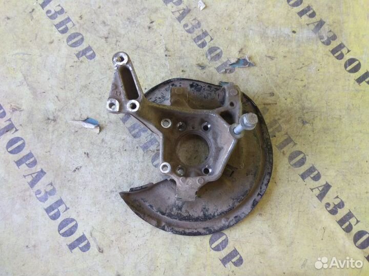 Кулак поворотный задний левый Volkswagen Tiguan