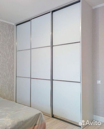 Черный шкаф