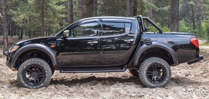 Расширители колёсных арок L200 2007-2009 60 мм