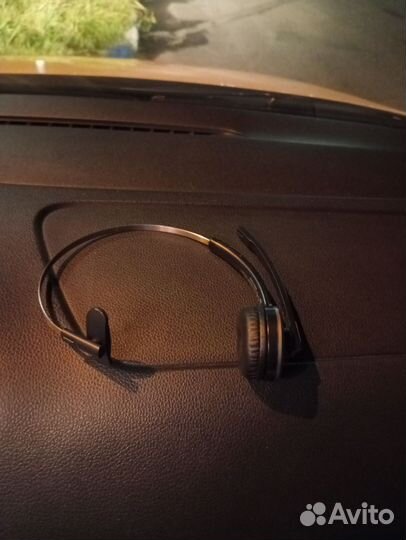 Блютуз наушник
