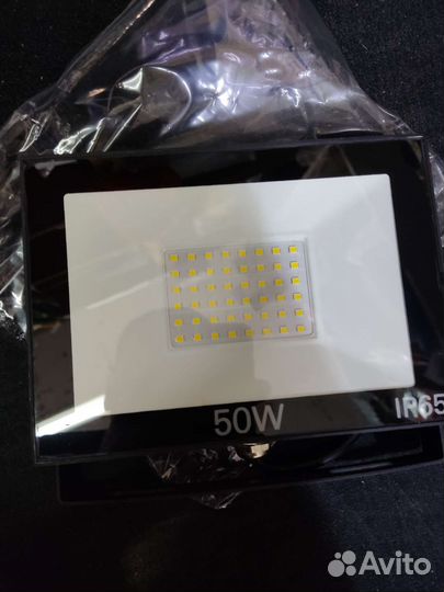 Светодиодный прожектор