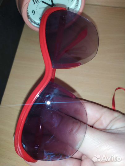 Очки солнцезащитные