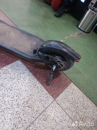 Электросамокат iconbit