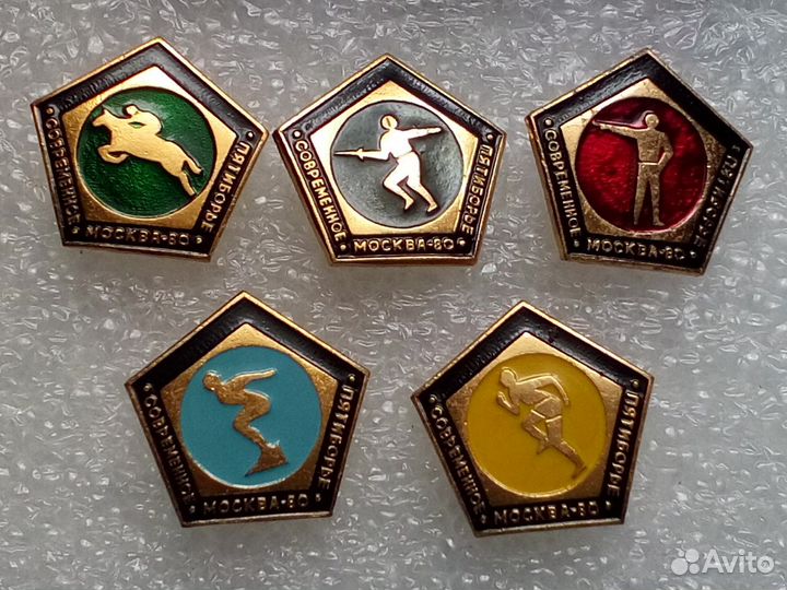 Олимпиада 80. Наборы значков