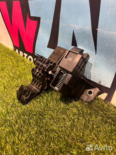 Замок крыши Fiat 124 2018 N243-R13E0