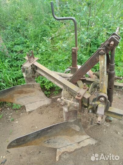Плуг на мтз 80