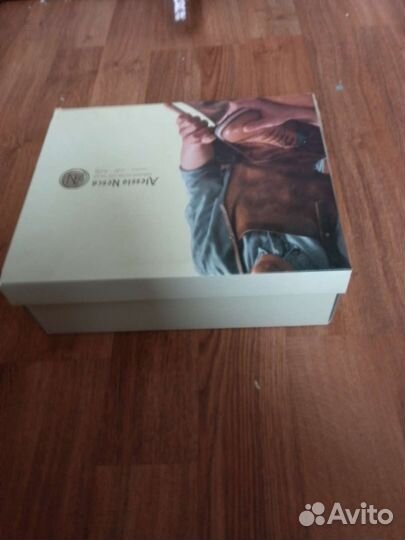 Коробка с лего