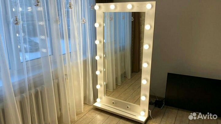 Зеркало гримерное