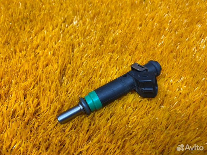 Форсунка топливная Bmw 6-Series E63 N62B44A 2003