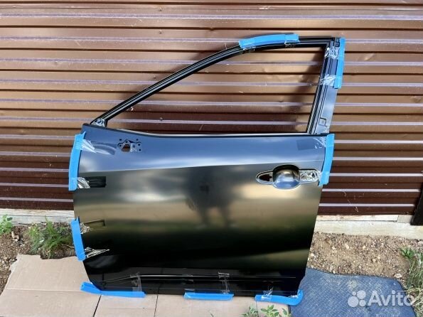 Toyota Rav 4 передняя левая дверь