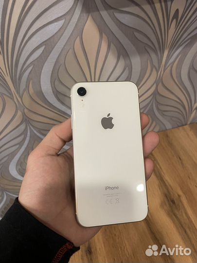 iPhone Xr, 64 ГБ