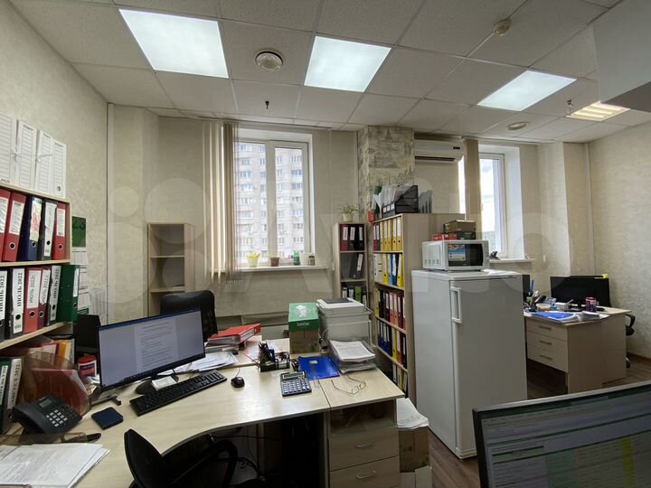 Офис, 223 м² со включенными коммунальными