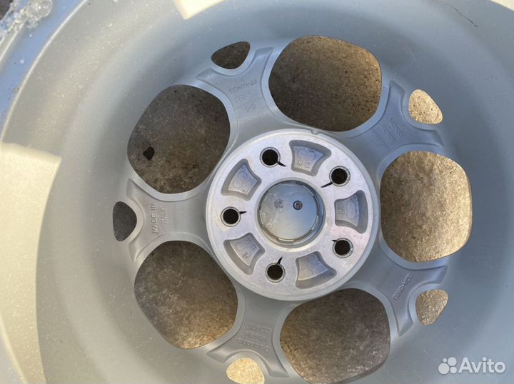 Диск оригинал Хонда R15