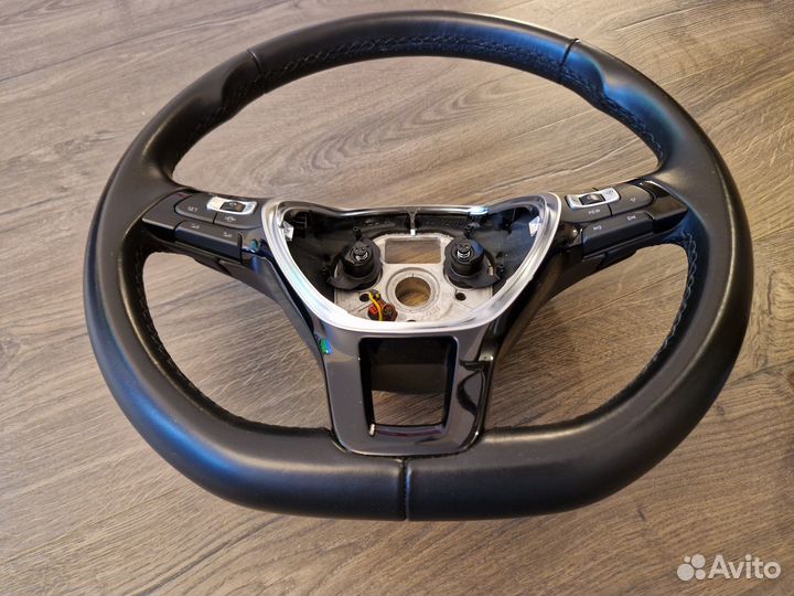 Руль Volkswagen с лепестками и подушкой безоп