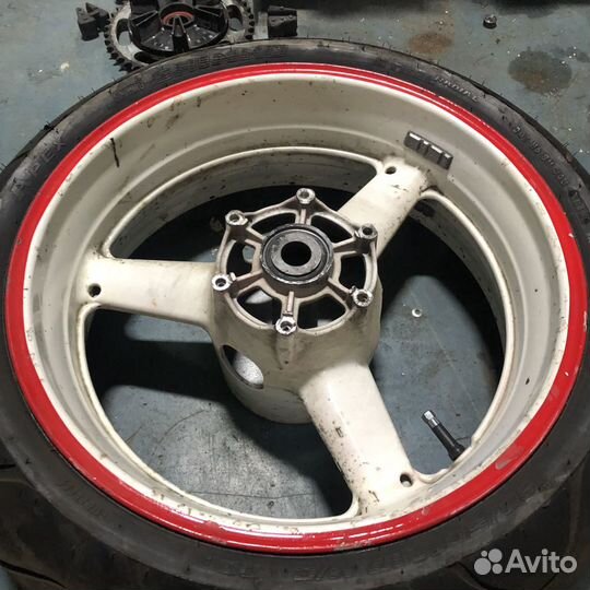 Задний колесный диск для Yamaha YZF-R1 98-01